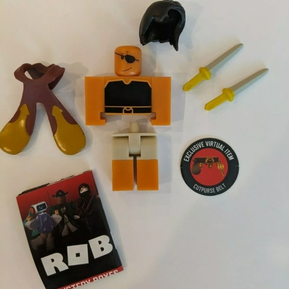 Roblox Series 10 Mystery Box Kingdom Simulator: Rogue Includes Virtual code - Picture 1 of 6